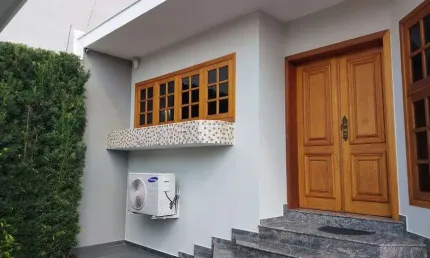 EXCELENTE CASA A VENDA EM JUNDIAÍ - BAIRRO COLÔNIA - SOBRADO