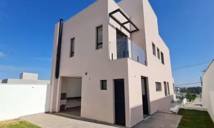 SOBRADO NOVO A VENDA NO RESERVA DA ERMIDA - ELOY CHAVES - LINDA VISTA PARA SERRA DO JAPI
