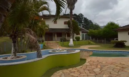 CASA A VENDA EM JUNDIAÍ - BAIRRO CAXAMBÚ – PARA QUEM PROCURA CONFORTO, PRATICIDADE e QUALIDADE