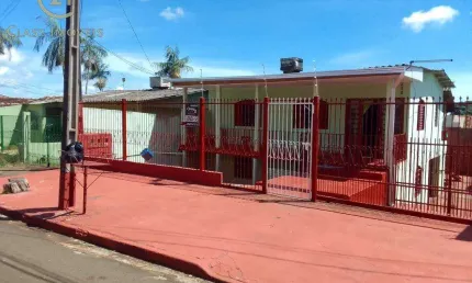 Casa à venda em Londrina, Jardim do Sol, com 5 quartos, com 166 m²