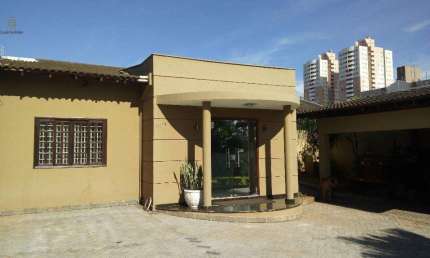 Casa para alugar em Londrina, Centro, com 4 quartos, com 291.91 m²