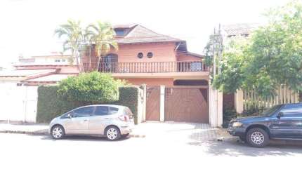 Casa à venda em Londrina, Lago Parque, com 4 quartos, com 390 m²