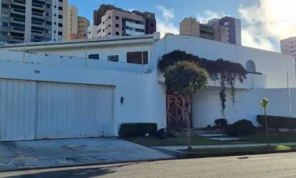 Casa à venda e para alugar em Londrina, Canadá, com 3 suítes, com 900 m²
