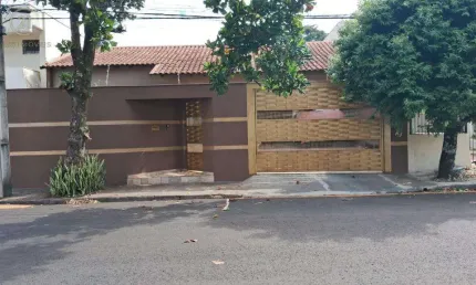Casa à venda em Londrina, Lago Parque, com 4 suítes, com 250 m²