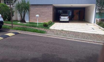 Casa à venda em Londrina, Esperança, com 3 quartos, com 220 m², Royal Forest - Fase II