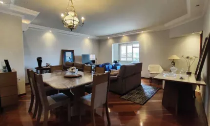 Casa à venda em Londrina, Universitário, com 3 quartos, com 223 m²