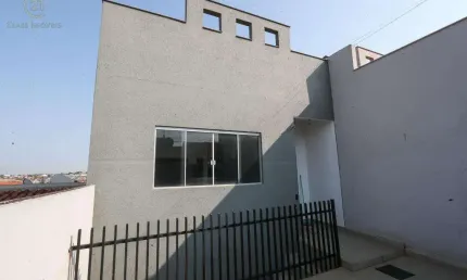 Casa à venda em Londrina, Colúmbia, com 2 quartos, com 117 m²