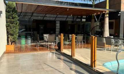 Casa à venda em Cambé, Jardim do Café, com 1 suíte, com 250 m²