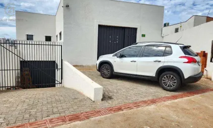 Barracão para alugar em Londrina, Alpes, com 398 m²