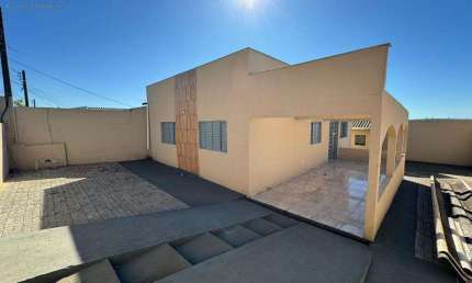 Casa à venda em Londrina, Conjunto Vivi Xavier, com 3 quartos, com 91.9 m²