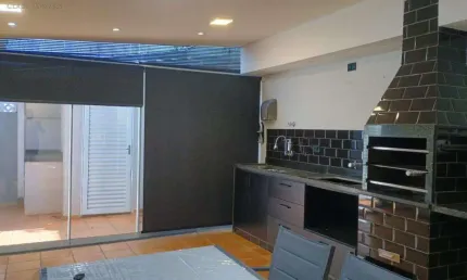 Casa à venda em Londrina, Jardim Roveri, com 4 quartos, com 260 m²