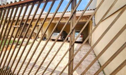 Casa para alugar em Londrina, San Conrado, com 4 quartos, com 200 m²