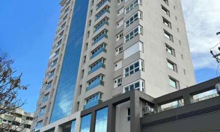 Apartamento à venda em Arapongas, Centro, com 4 suítes, com 350 m², Edíficio Maison Lyx