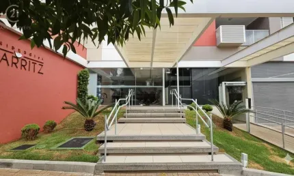 Apartamento à venda em Londrina, Centro, com 2 quartos, com 63 m², Edifício Biarritz