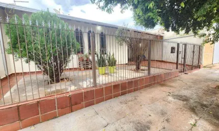 Casa para alugar em Londrina, Jardim Guararapes, com 3 quartos, com 180 m²
