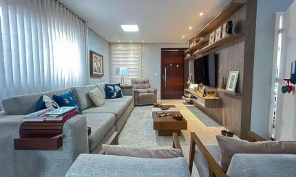 Casa para alugar no condomínio Royal Maison em Londrina, Esperança, com 3 suítes, com 223m².