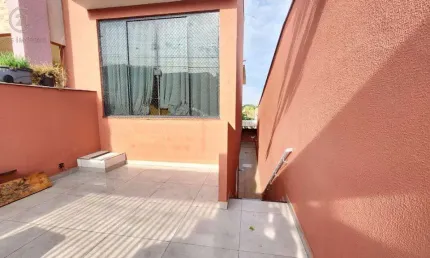 Casa para alugar em Londrina, Bancários, com 3 quartos, com 70 m²