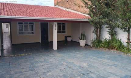 Casa à venda e para alugar em Londrina, Aparecida, com 4 quartos, com 230 m²