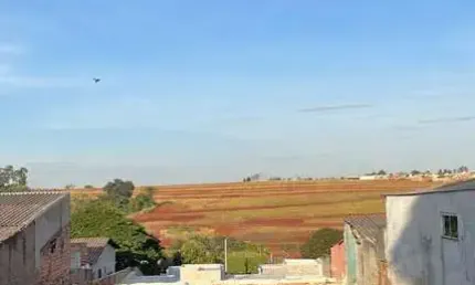 excelente oportunidade em Cambe terreno Jd Silvino podendo fazer casa geminada
