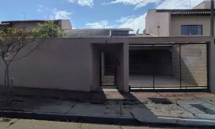 Casa com 4 quartos à venda no Califórnia, Londrina 