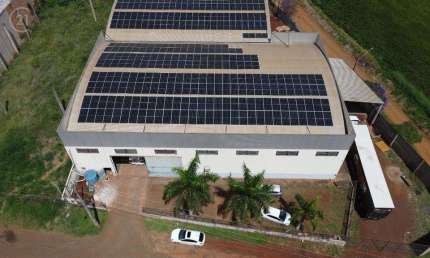 Barracão para alugar em Londrina, Industrial, com 896 m²