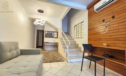 Casa para alugar em Londrina, Jardim Tarumã, com 3 quartos, com 110 m²