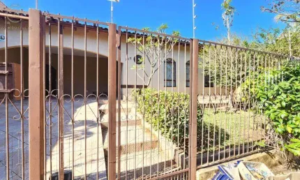 Casa para alugar em Londrina, Jardim Alvorada, com 3 quartos, com 160 m²