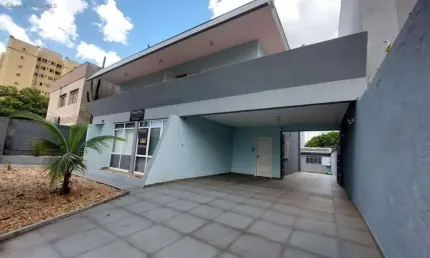 Casa à venda em Londrina, Centro, com 4 quartos, com 400 m²