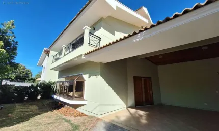 Casa para alugar em Londrina, Condomínio Vale do Arvoredo, com 3 suítes, com 325 m²
