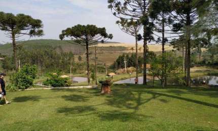 Sítio à venda em São Jerônimo da Serra, Centro, com 3 quartos, com 200 m²