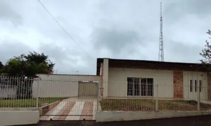 Casa à venda em Londrina, Shangri-lá, com 3 quartos, com 350 m²