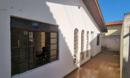 Casa à venda em Londrina, Maringá, com 3 quartos, com 100 m²