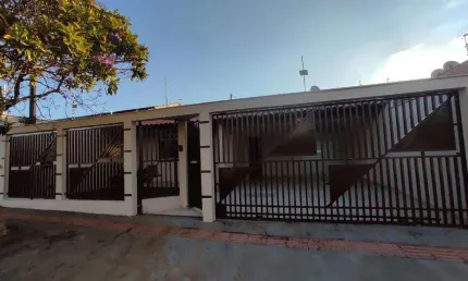 Casa para alugar em londrina, jardim continental, com 3 quartos, com 134 m²