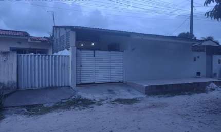 Imóvel espetacular à venda em João Pessoa-PB: Casa com 3 quartos, 2 suítes, 1 sala, 1 vaga de garagem e 220m² de área.