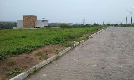 Terreno à venda na Praia de Tabatinga, Conde-PB: 300,00 m² de área para construir o seu sonho!