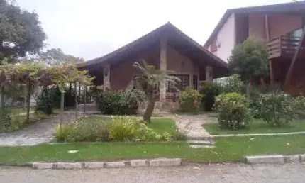 CASA EM CONDOMINIO | Á VENDA | 3 DORMITÓRIOS | GRAVATÁ-PE