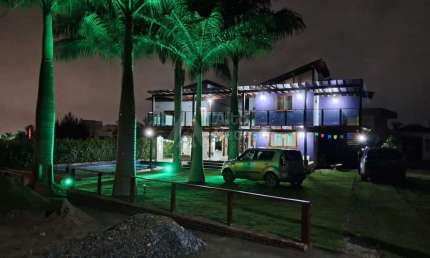 CASA EM CONDOMINIO | 5 SUÍTES | Á VENDA | GRAVATÁ-PE