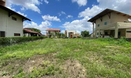 LOTE NASCENTE NO CONDOMÍNIO COLONIAL INN COM 450M² GRAVATÁ-PE