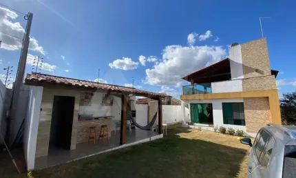 Casa com 4 quartos à venda na Rua Prefeito Antônio Avelino do Rego Barros, Santa Luzia, Gravatá por R$ 500.000