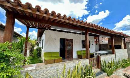 Casa em condomínio fechado com 4 quartos à venda na Avenida Cícero Batista de Oliveira, Alpes Suiços, Gravatá