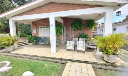 CASA SOLTA A 5 MINUTOS DO POLO MOVELEIRO DE GRAVATÁ-PE