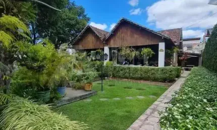 Casa em condomínio fechado com 5 quartos para alugar na Avenida Cícero Batista de Oliveira, Alpes Suiços, Gravatá