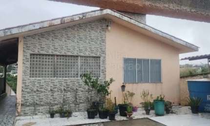 Casa com 3 quartos para alugar na Avenida Riacho do Mel, Bairro Novo, Gravatá