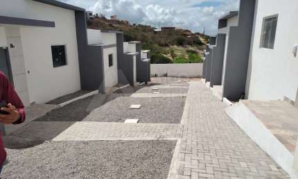 Casa com 2 quartos à venda na Avenida Riacho do Mel, Bairro Novo, Gravatá