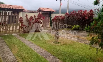 Casa com 3 quartos à venda na Avenida Cícero Batista de Oliveira, 1632, Alpes Suiços, Gravatá