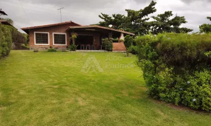 CASA EM CONDOMINIO CHATEAU PARAISO | 04 DORMITORIOS | Á VENDA | GRAVATÁ-PE