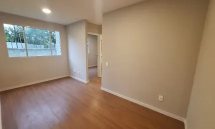 Excelente apartamento na Av. dos Ourives, 2 quartos, elevador