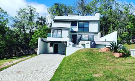 Casa em condomínio fechado com 3 quartos à venda na Roma, 492, Jardim Europa, Santa Cruz do Sul por R$ 1.558.000