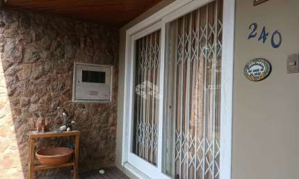 Casa com 3 quartos à venda na Rua Professor Fernando Carneiro, 240, Três Figueiras, Porto Alegre por R$ 1.800.000