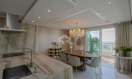 Apartamento com 3 quartos à venda na Rua Valdir Antônio Lopes, 199, Três Figueiras, Porto Alegre por R$ 2.949.000